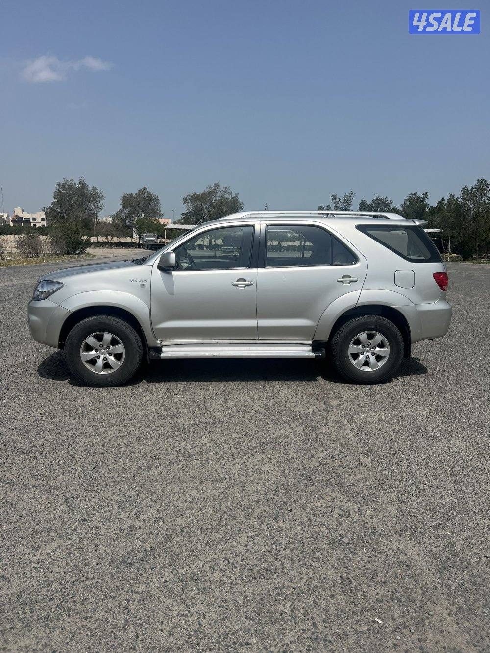 للبيع جيب فورتنر بحالة الوكالة1