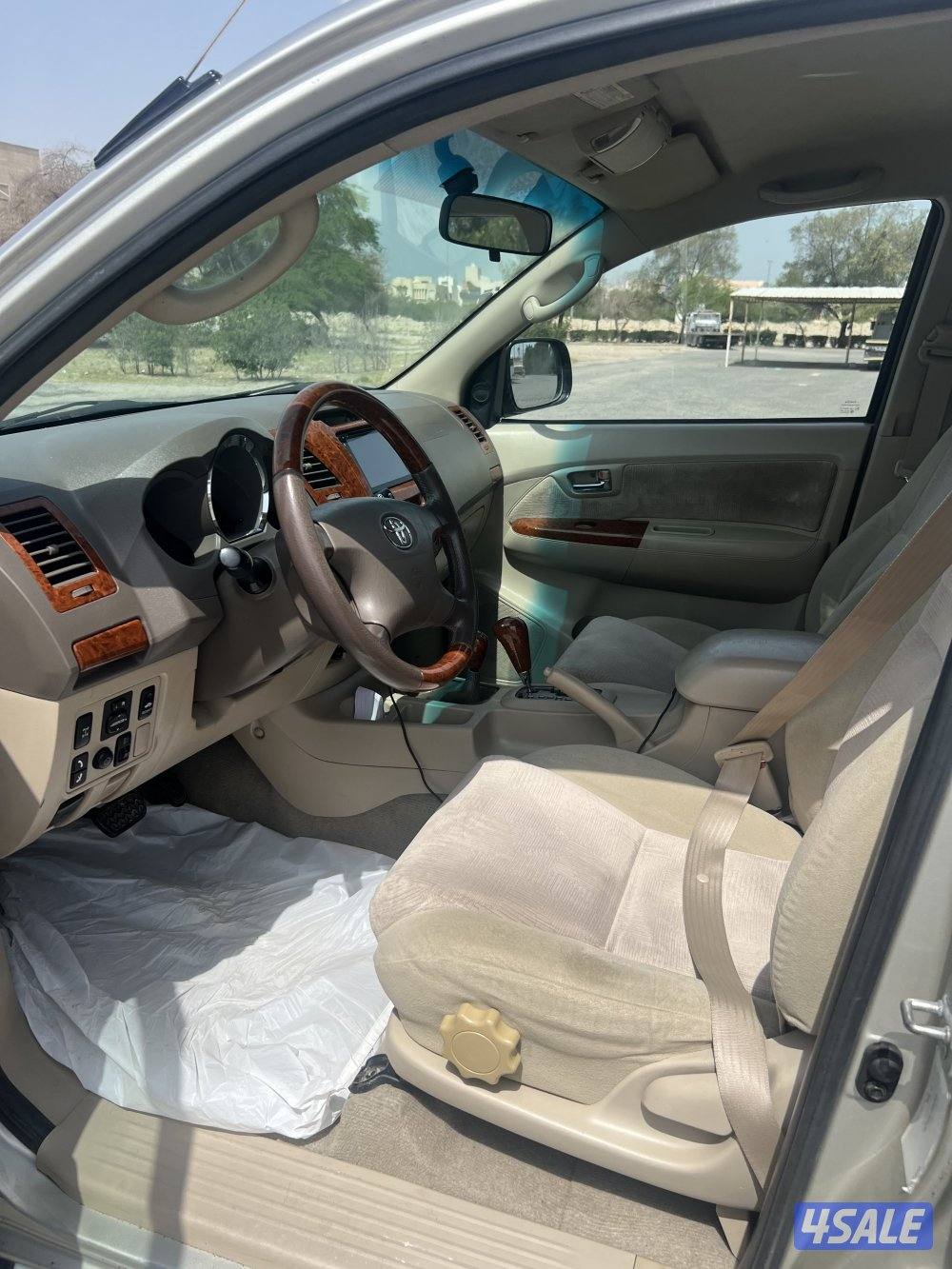 للبيع جيب فورتنر بحالة الوكالة6