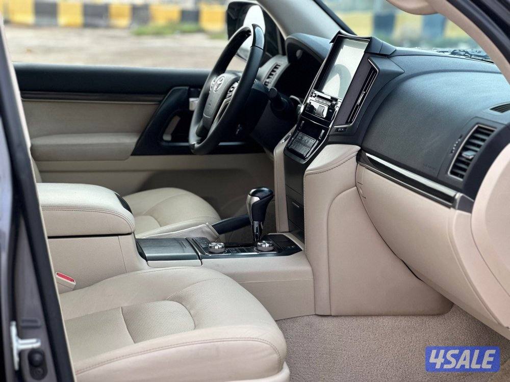 للبيع لاندكروزر جراند تورنج ماشي ١٦٠ الف كيلو4