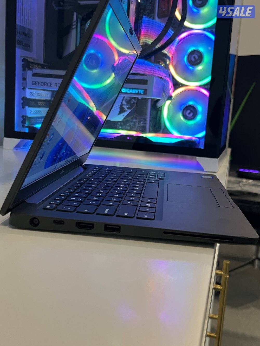 للبيع لابتوبات قيم و دراسة7