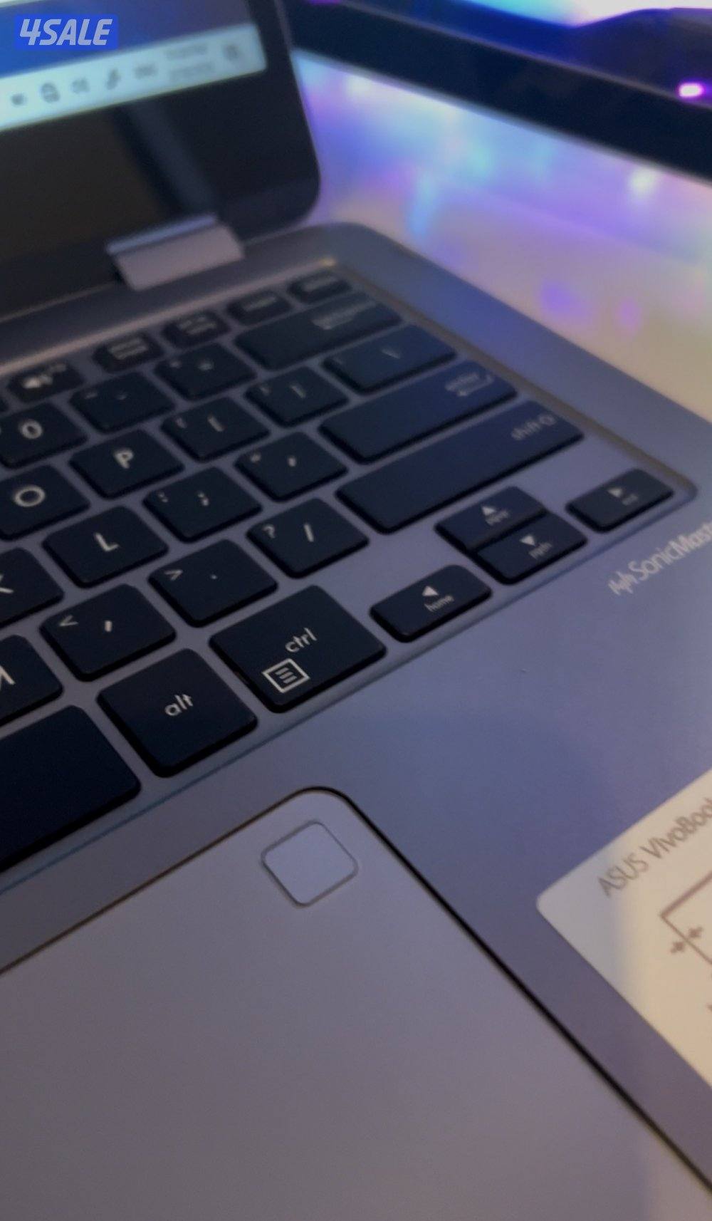 للبيع لابتوبات قيم و دراسة9