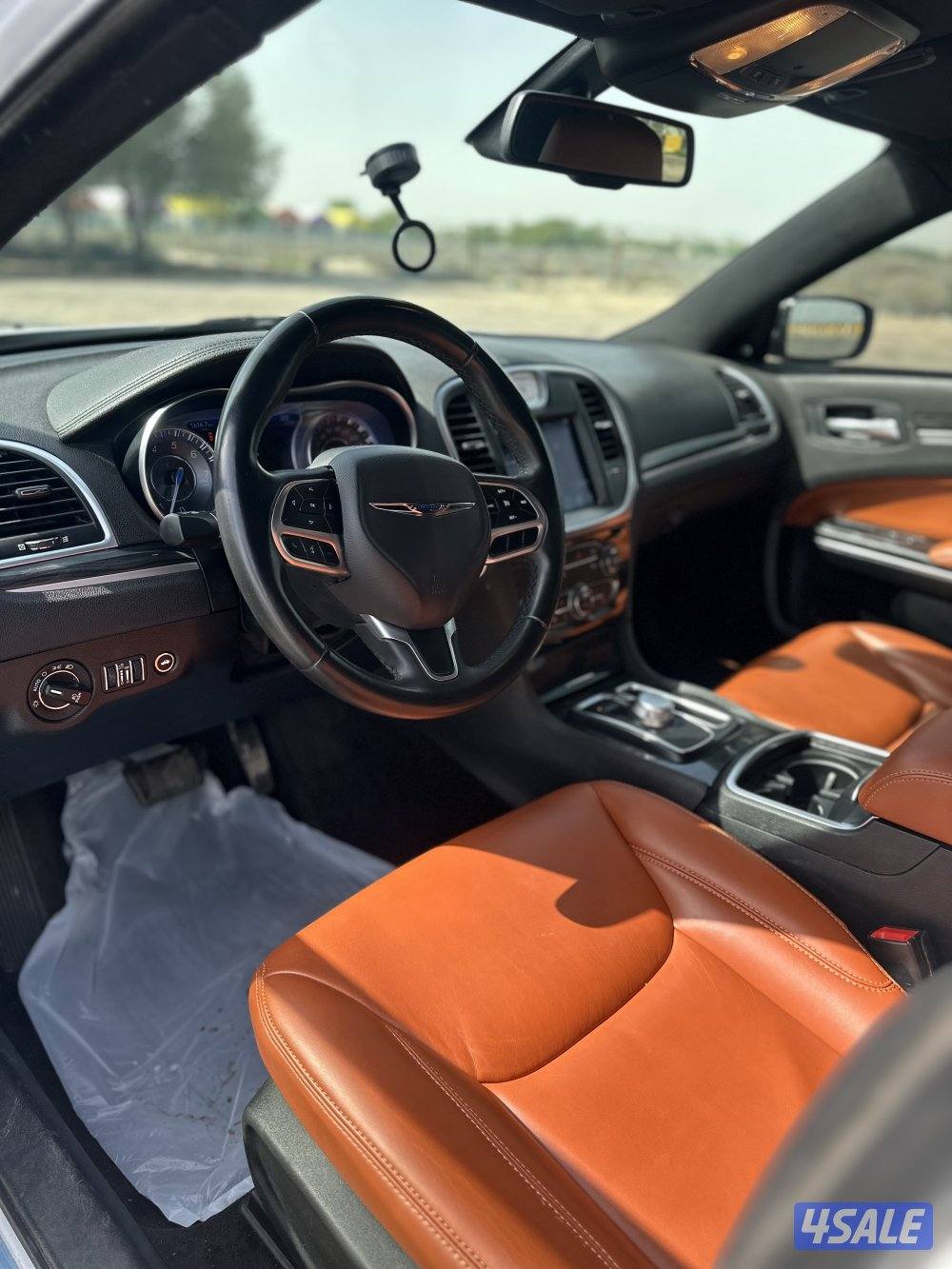 للبيع كرايسلر 2017 بحالة ممتازة2