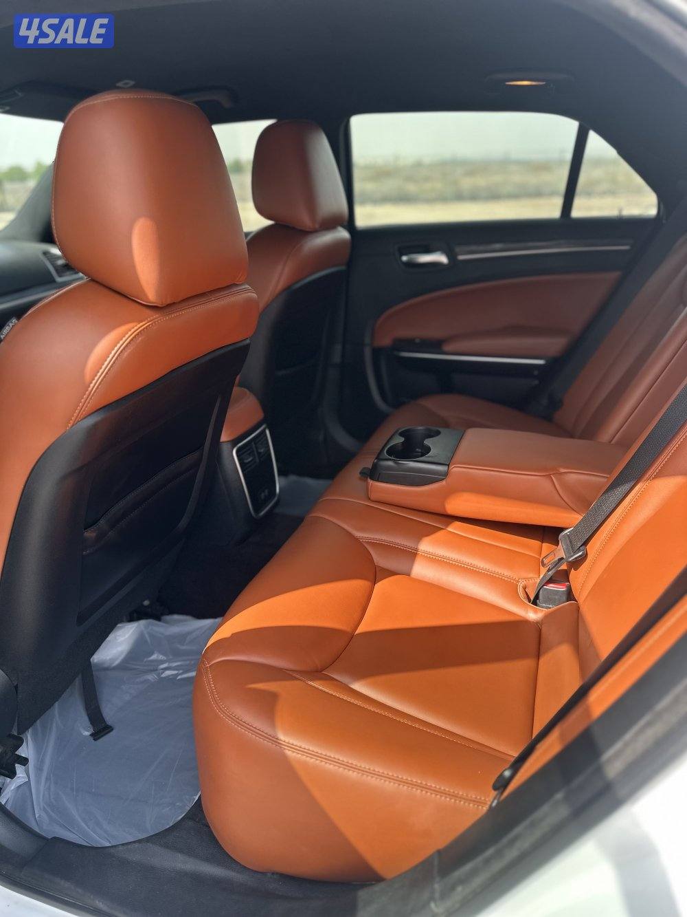 للبيع كرايسلر 2017 بحالة ممتازة5