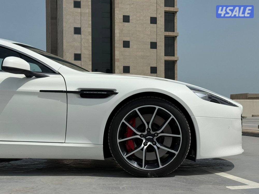 استون مارتنRAPIDE S موديل2015 عداد113الف وارد الكويت سيرفس منتظم5