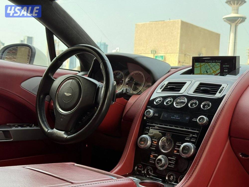 استون مارتنRAPIDE S موديل2015 عداد113الف وارد الكويت سيرفس منتظم7