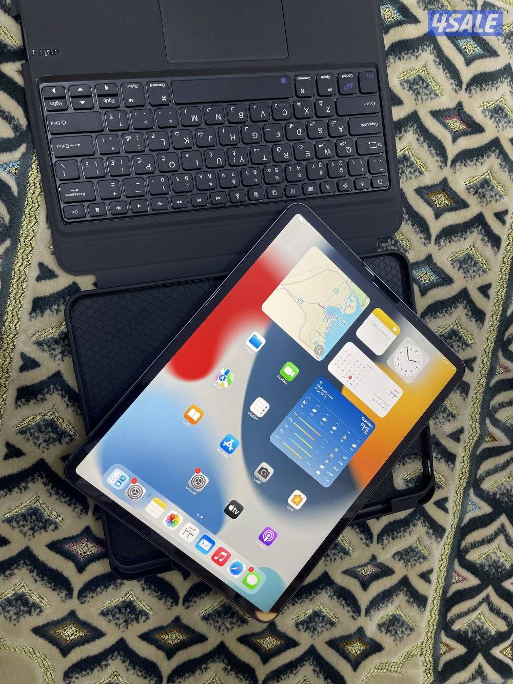 ايباد ابل برو 12.9 انش 128 قيقا شريحة بطارية 100 مع كيبورد1