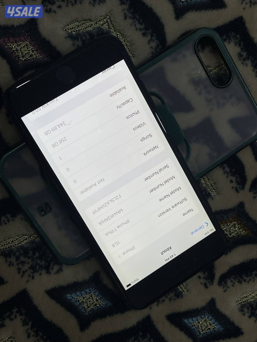 ايفون 7 بلس الكبير 256 جيجابايت بطارية 100 نظيف وشغال تمام مع الكفر3