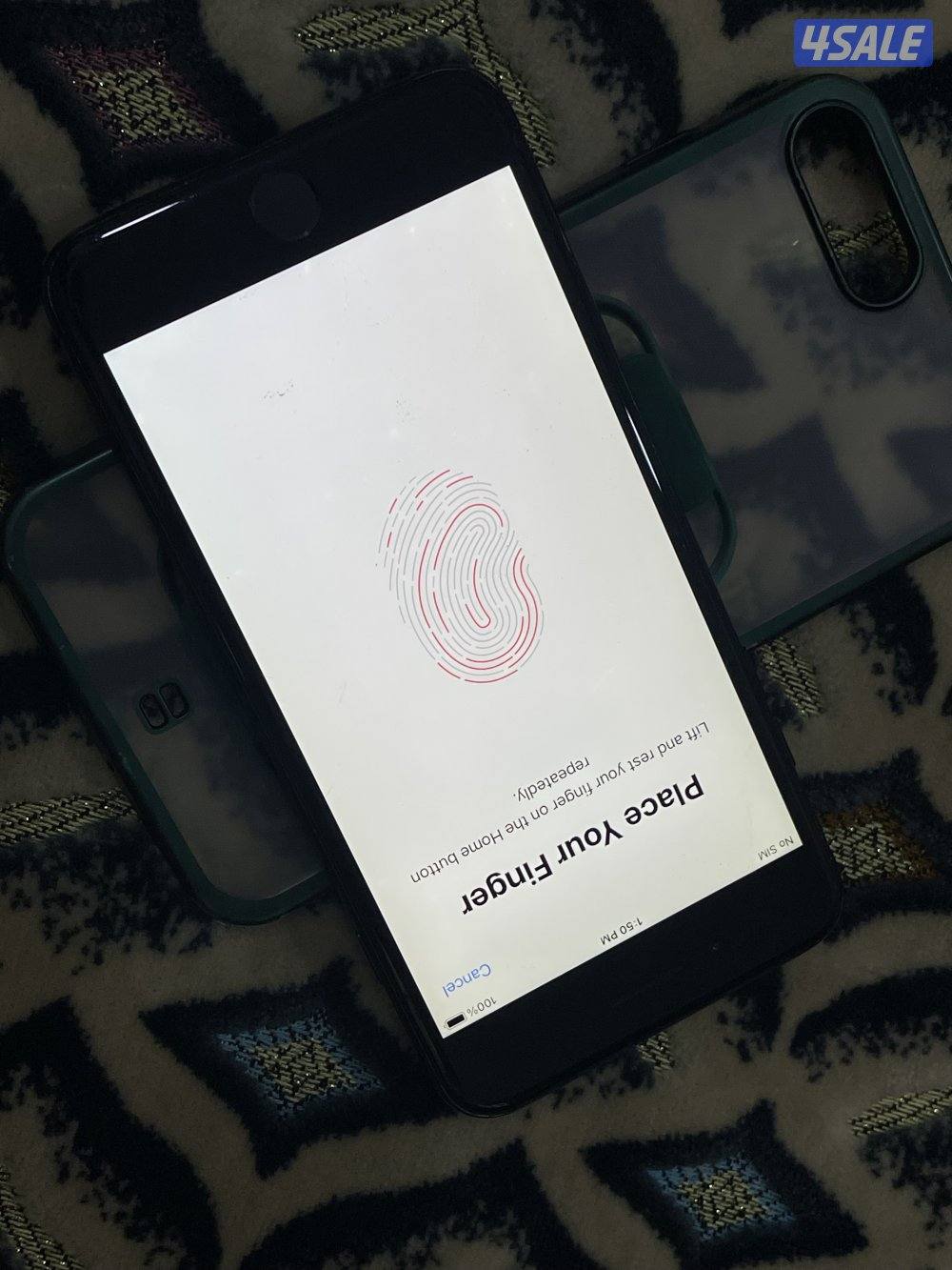 ايفون 7 بلس الكبير 256 جيجابايت بطارية 100 نظيف وشغال تمام مع الكفر5