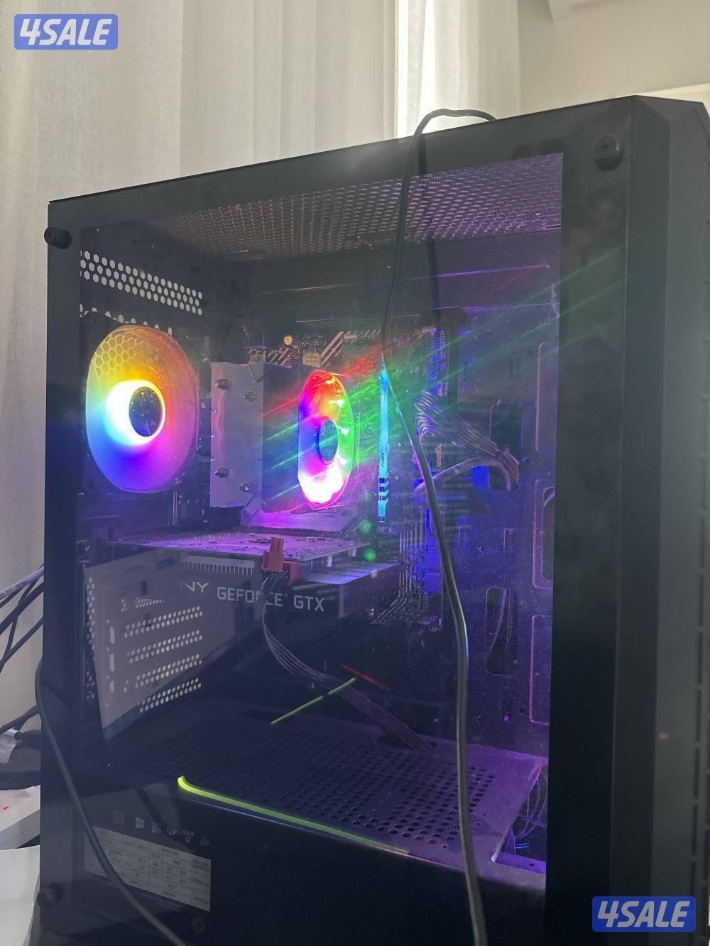 للبيع بي سي ، في اشياء بعضها ناقصه مثل الوايرات وبس0