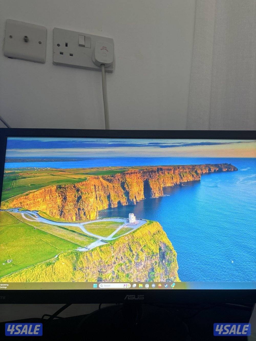 للبيع بي سي ، في اشياء بعضها ناقصه مثل الوايرات وبس1