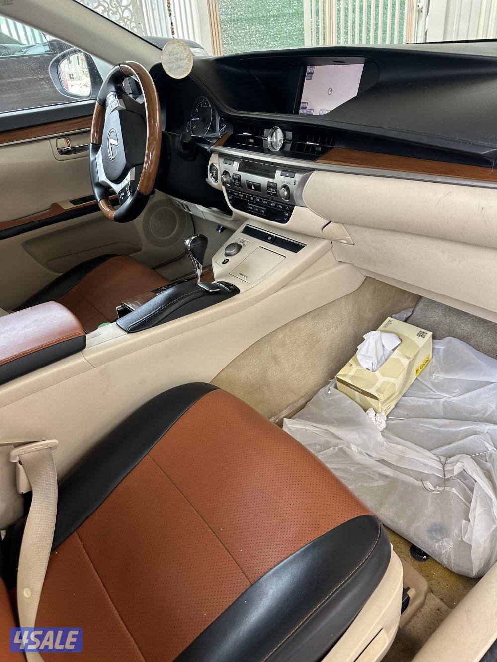 للبيع لكزس. 2013  ماشي ٢٨٦شرط وكاله4