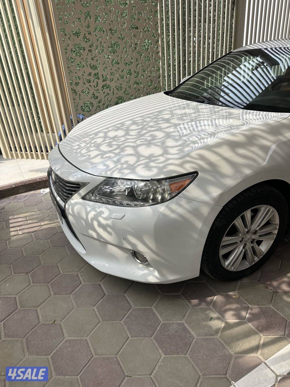 للبيع لكزس. 2013  ماشي ٢٨٦شرط وكاله8