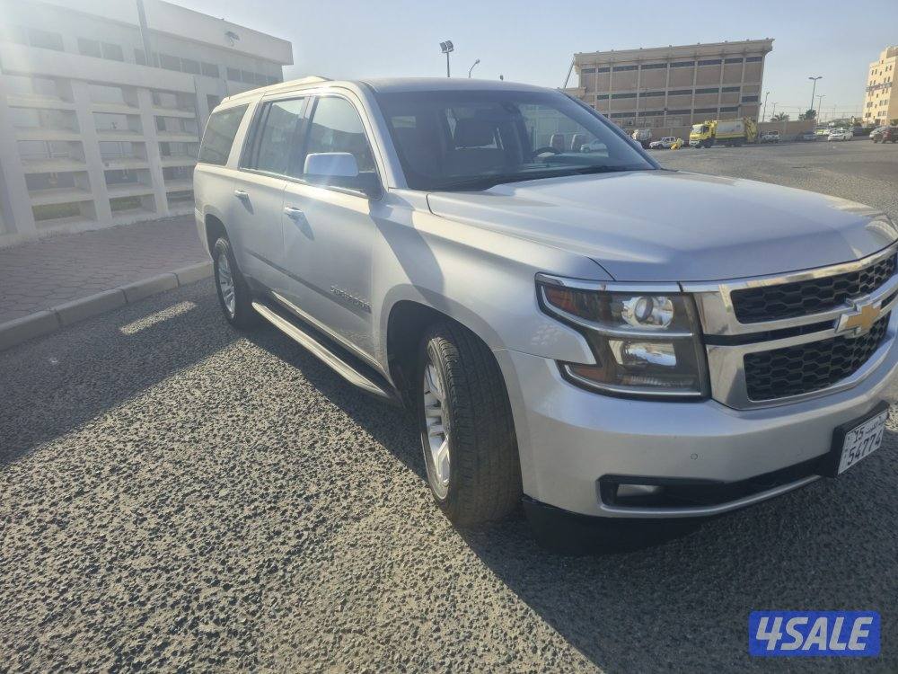 Chevrolet Suburban 2017 model 83000 km silver colour v80