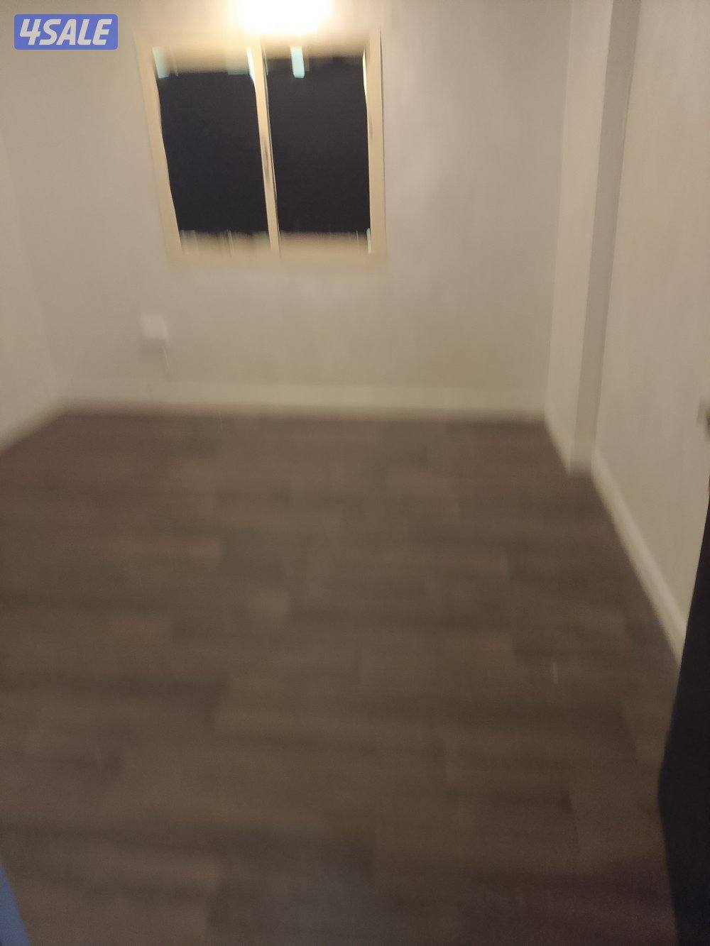 شقه للايجار بحولي غرفه وصاله وحمام ومطبخ10