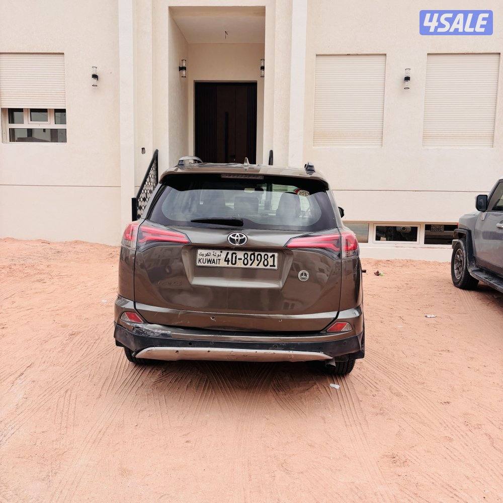 توبوتا راف 4 )20172