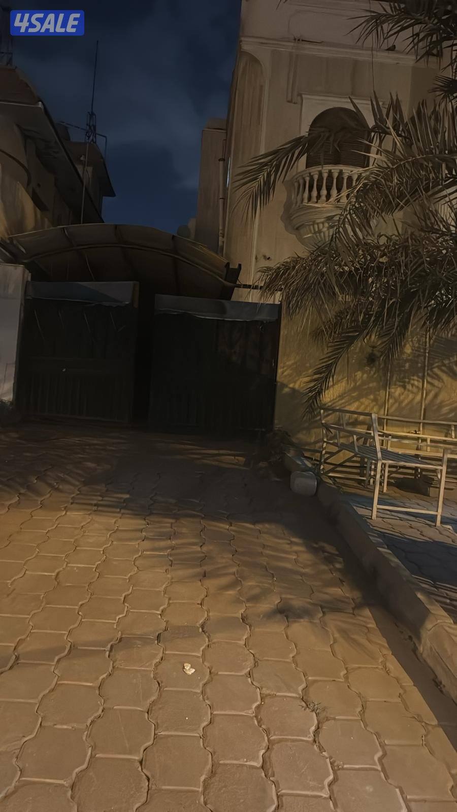 للايجار مخزن  في صباح الناصر ق 2  والأندلس مساحه كبيره م2