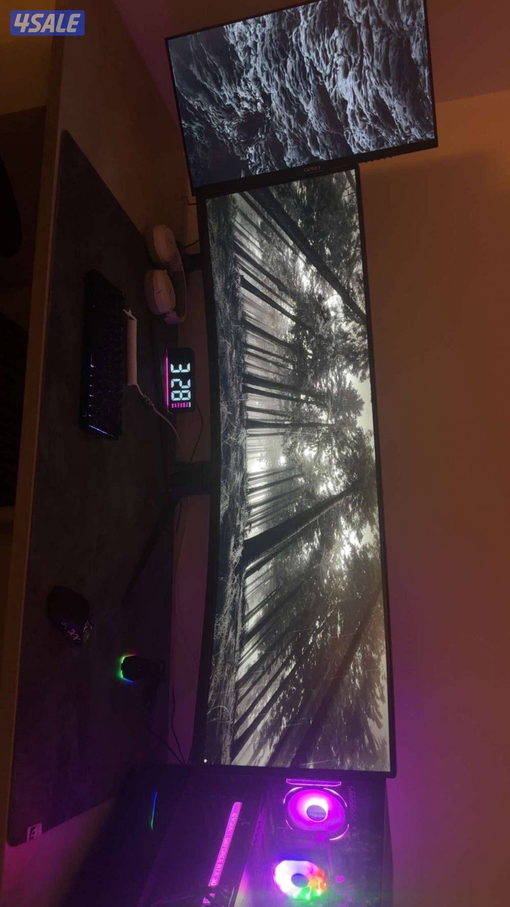 شاشه asus rog للبيع مستعمله ونظيفه شاشه قيمنق0