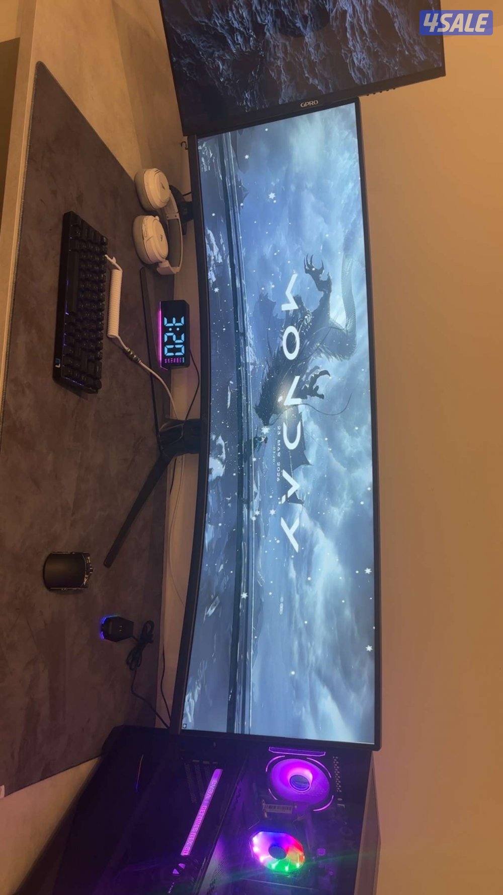 شاشه asus rog للبيع مستعمله ونظيفه شاشه قيمنق1