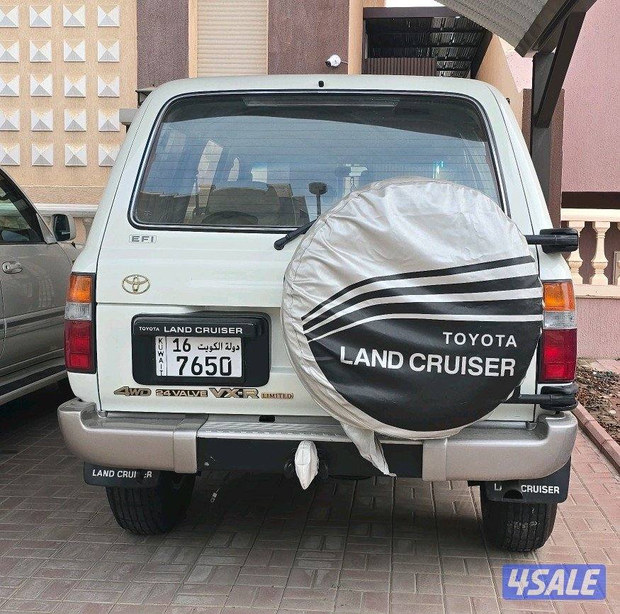 للبيع لاندكروزر vxr موديل ١٩٩٧ ، قير عادي ،سبير علاق ، اللون ابيض1