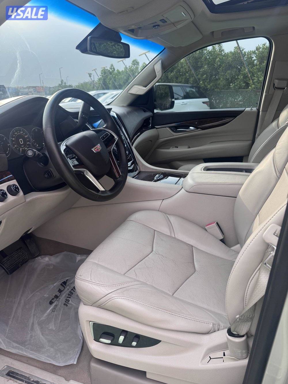 للبيع اسكاليد2015 صبغ وكاله9