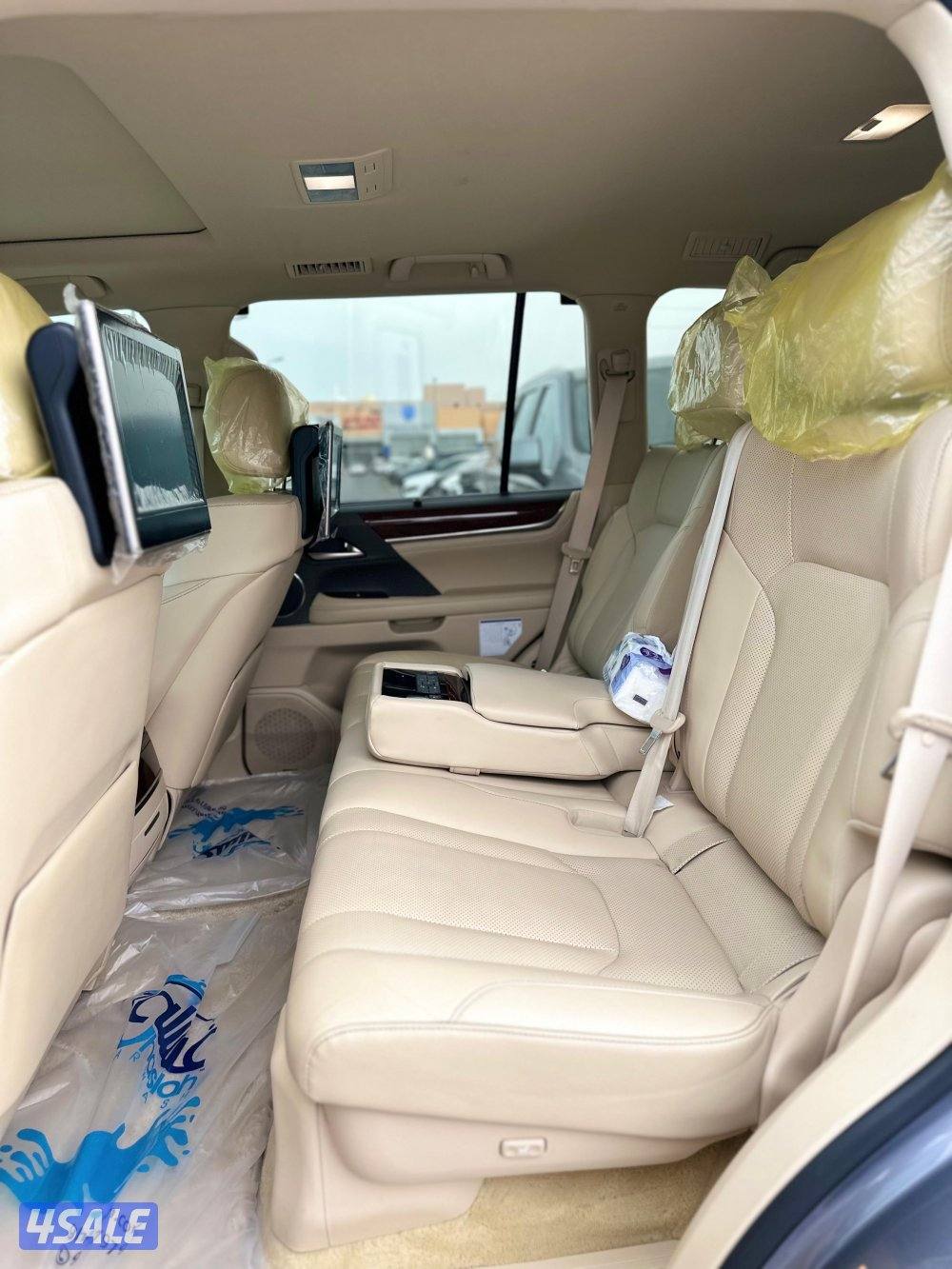 لكزس LX570 الساير موديل 2017 عداد 2236