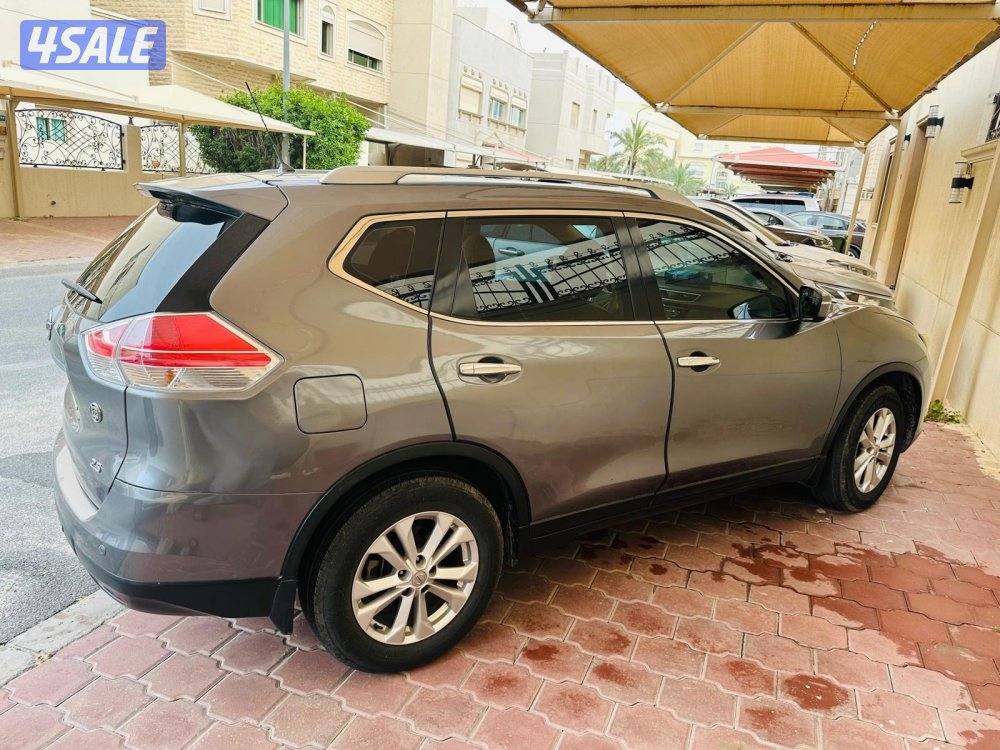 اكس تريل 2015 مشى 135000 في منطقة السلام0