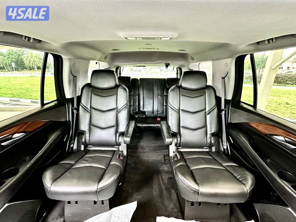 كاديلاك اسكاليد - الموديل:2016 - العداد19011