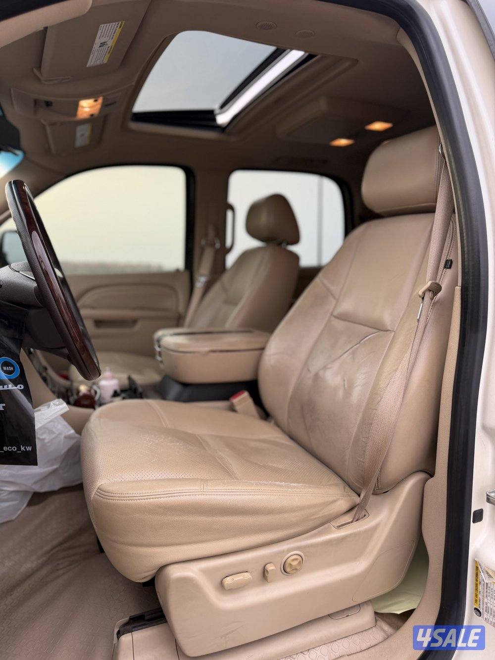 كاديلاك اسكاليد فل اوبشن شرط الفحص بالكامل3