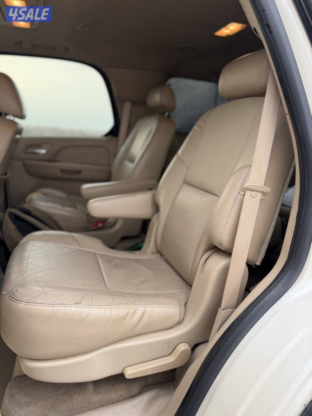 كاديلاك اسكاليد فل اوبشن شرط الفحص بالكامل4