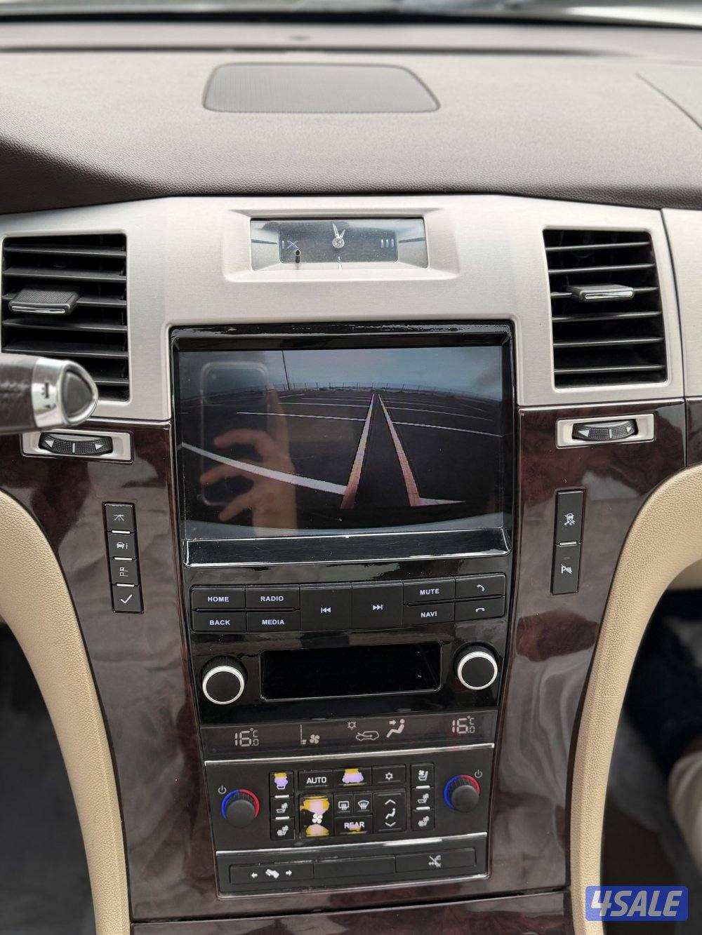 كاديلاك اسكاليد فل اوبشن شرط الفحص بالكامل6