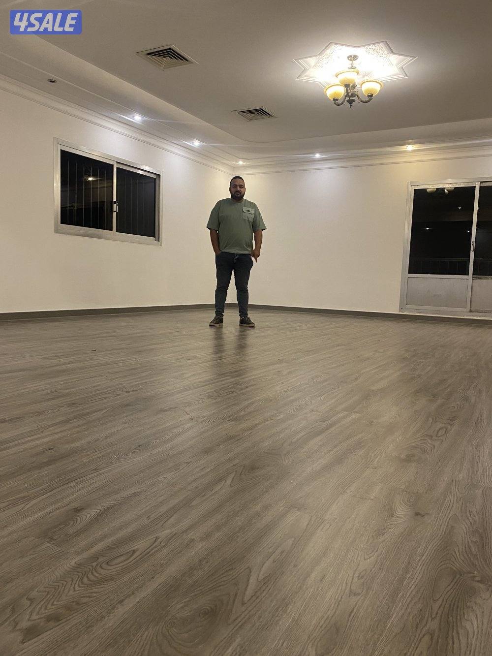 صباغ ورق جدران باركيه0