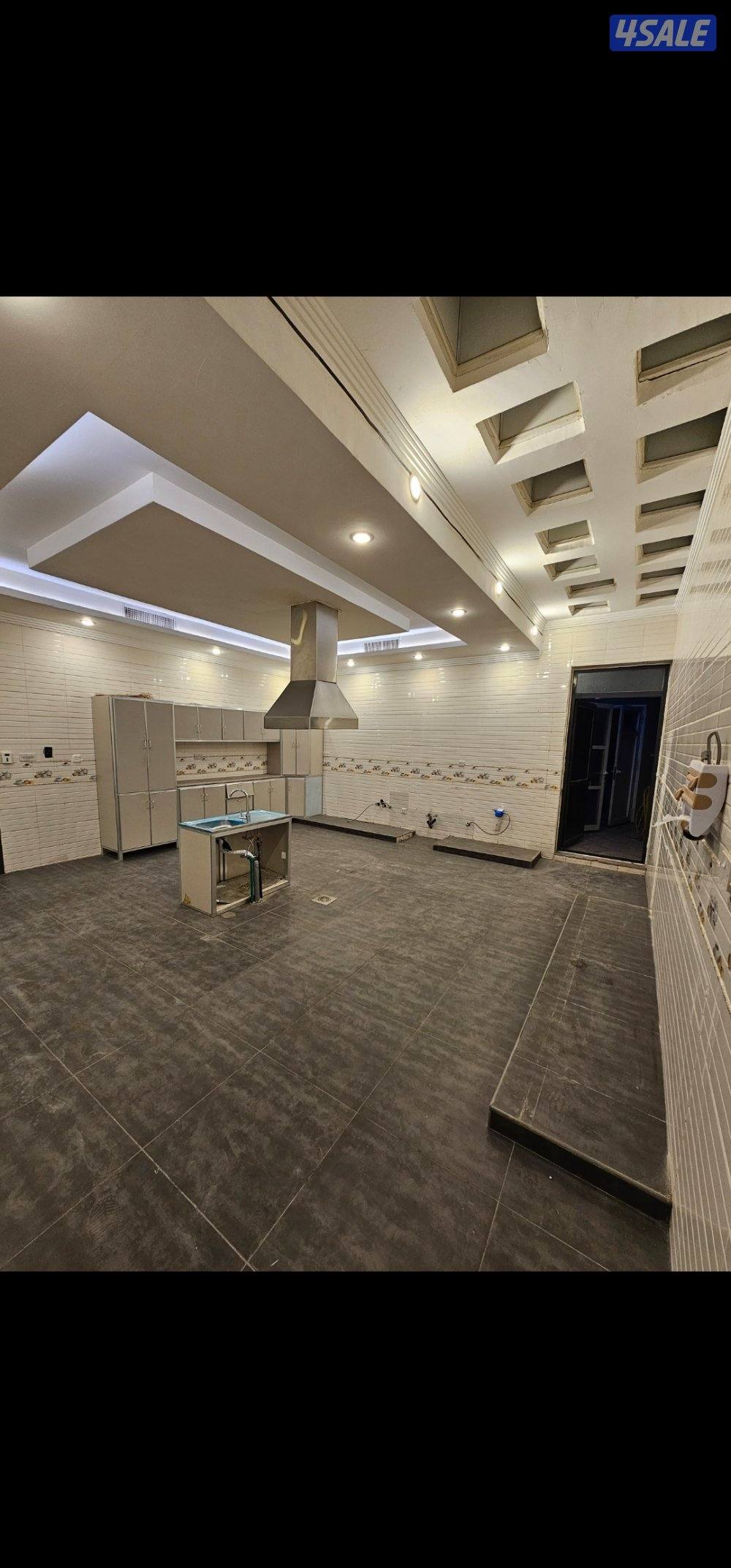 للايجار دور ارضي ابوفطيره مع حوش4