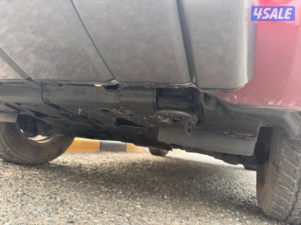 جيب لاندكروزر GXR مديل 2014 ماشي 198 نظيف جدا شرط الفحص15