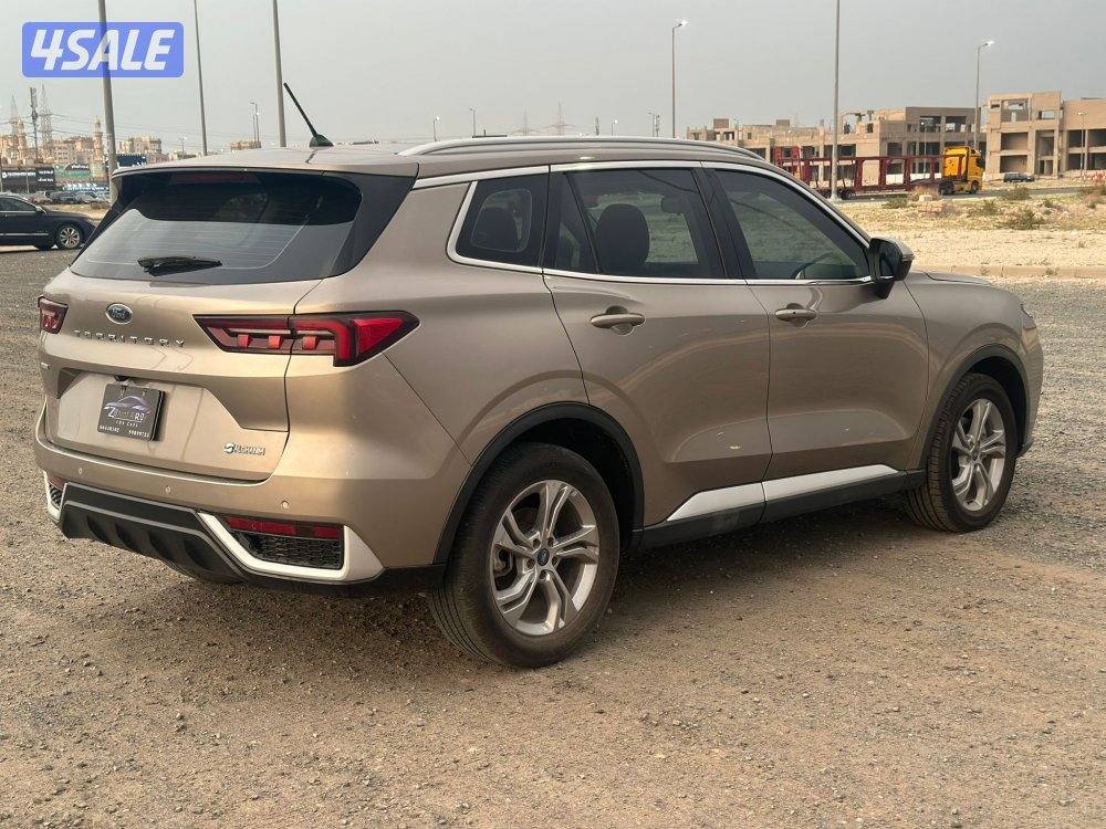 فورد تيرتوري 20237