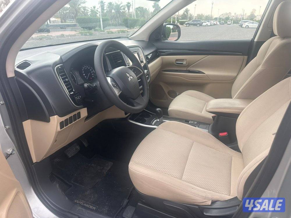 متسوبيشي اوتلاندر 202010