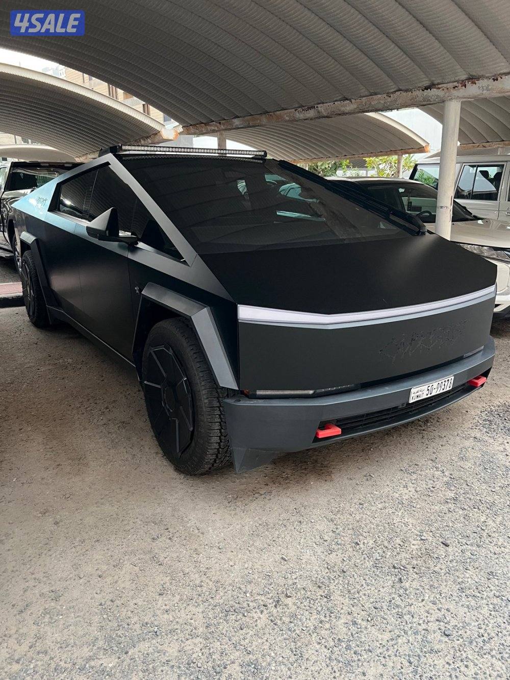 سايبر تراك موديل 2024 عداد15 الف فل ابشن خالية من حوادث شرط الفحص2