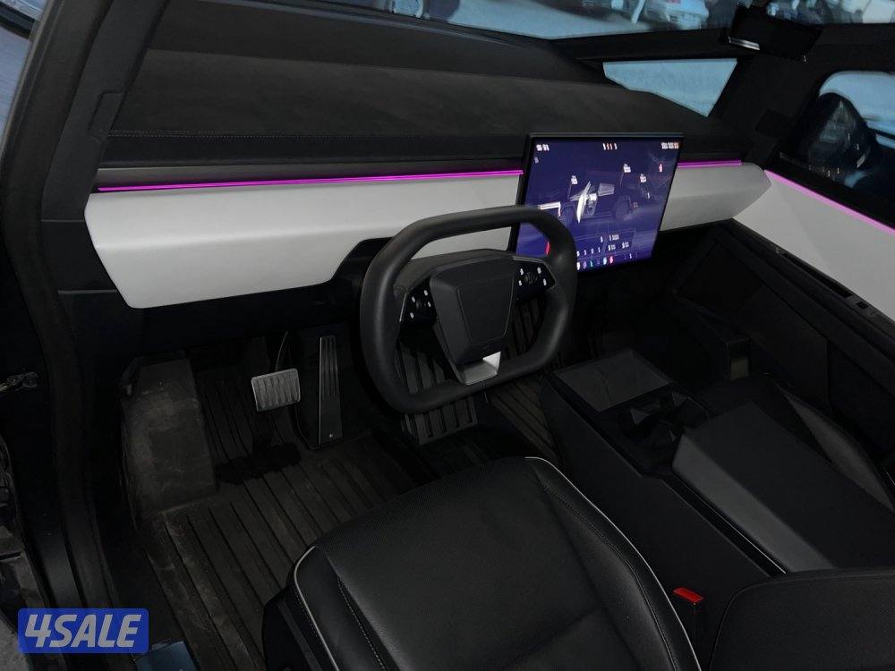 سايبر تراك موديل 2024 عداد15 الف فل ابشن خالية من حوادث شرط الفحص8