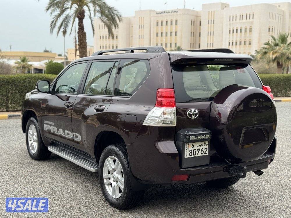 تويوتا برادو VX V6 موديل 2010 بحاله ممتازه جدا4