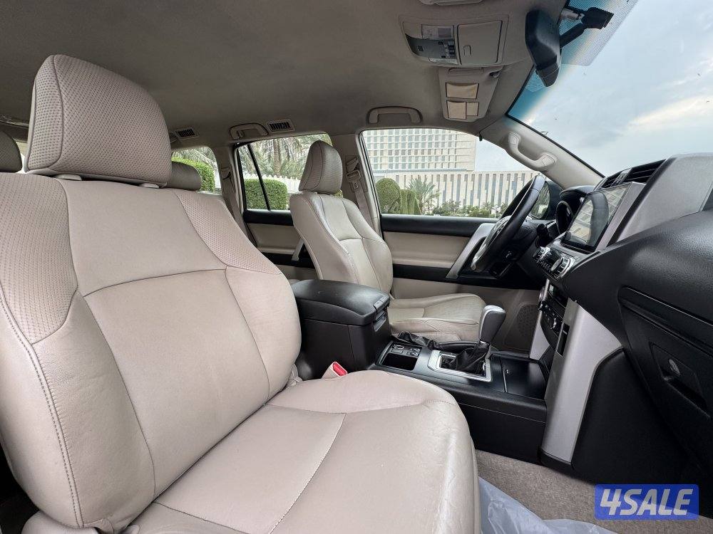 تويوتا برادو VX V6 موديل 2010 بحاله ممتازه جدا10