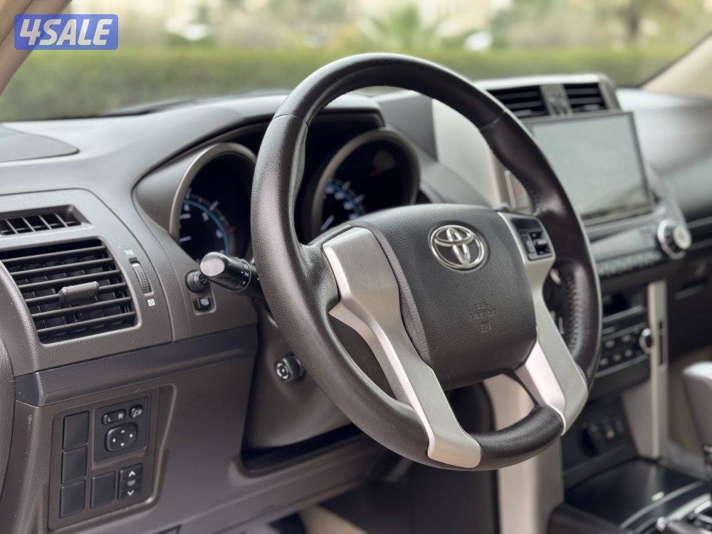 تويوتا برادو VX V6 موديل 2010 بحاله ممتازه جدا14