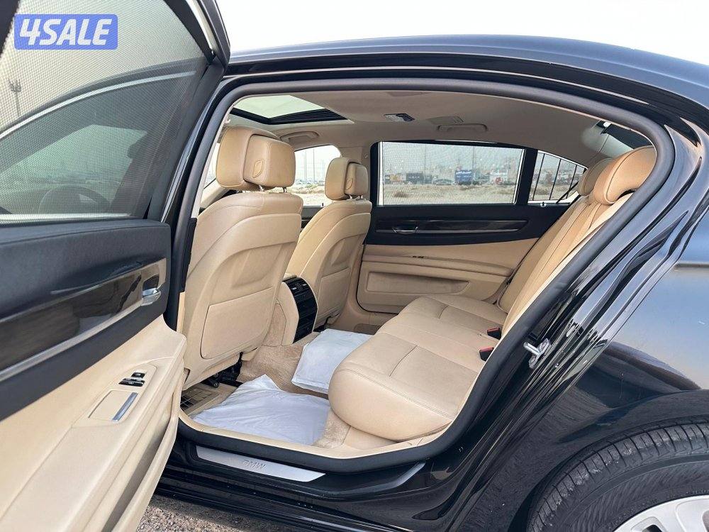 ماشي ١٠٣ الف بي ام 730Li موديل ٢٠١٤ بحالة الوكالة في قمة النظافة4