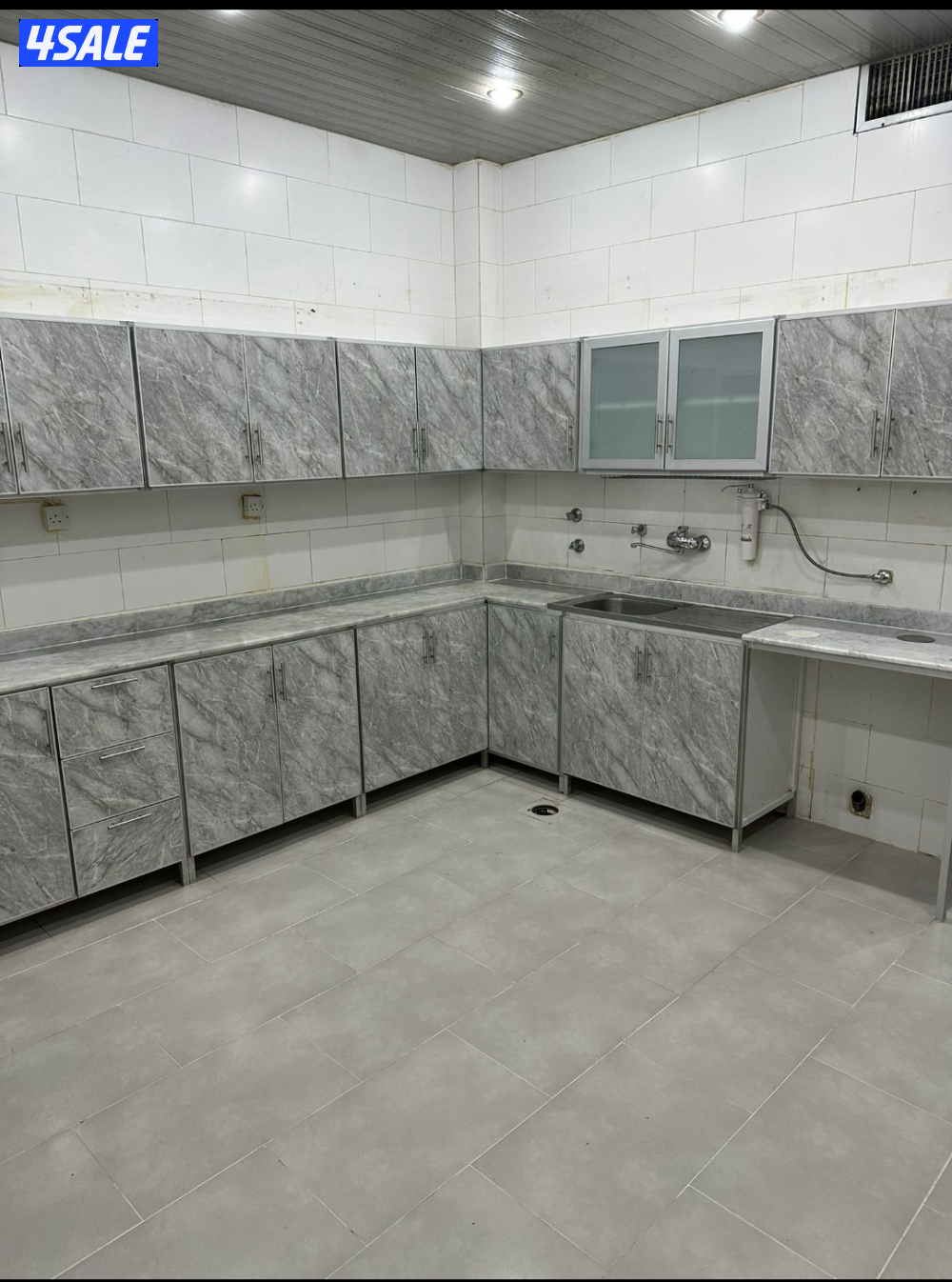 للإيجار دور أرضي بسلوى2