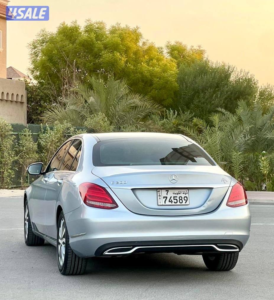 موديل ٢٠١٥ عداد ١٢٨ الف بحالة ممتازه جدا5