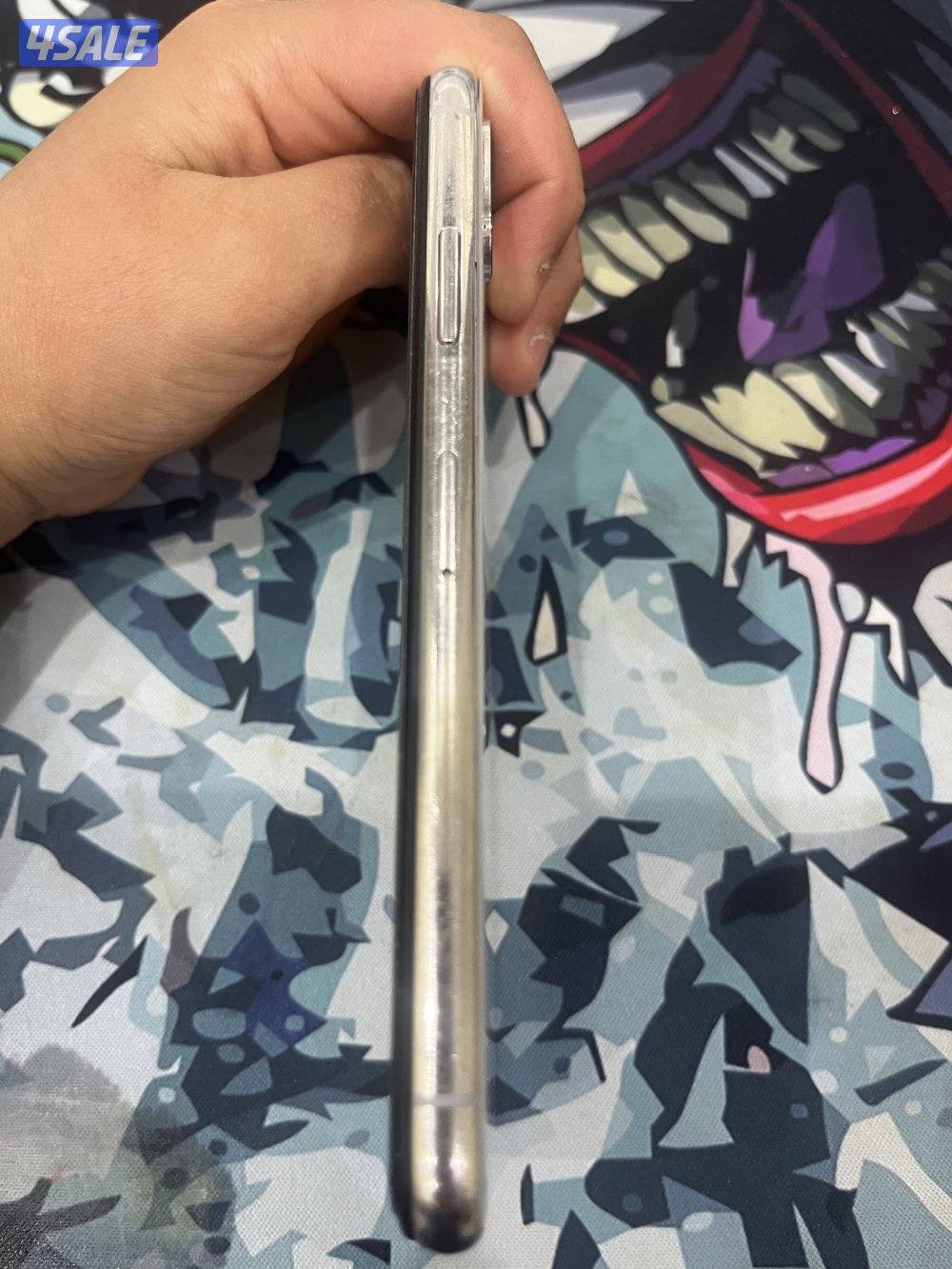 ايفون للبيع نضيف استعمال خفيف2