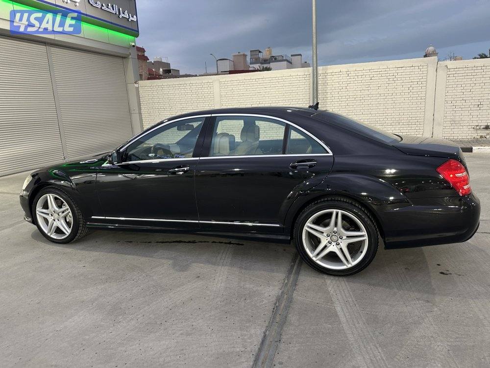 للبيع مرسيدس S 500 لارج كت AMG أسود ملكي2