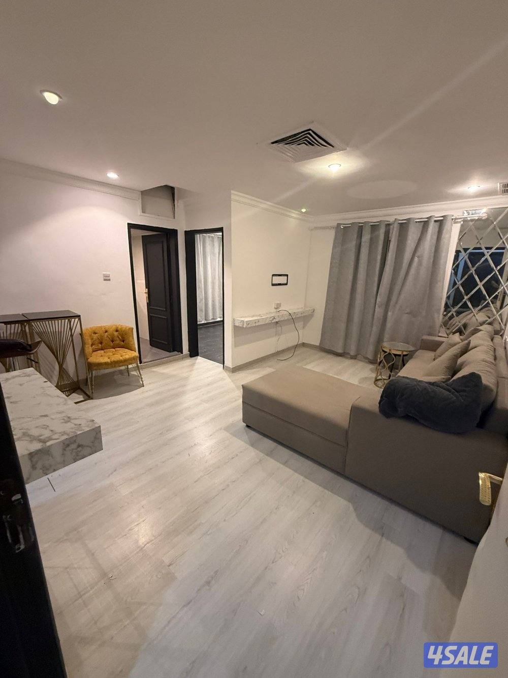 شقق للايجار خلو وفاضي غرفة وصالة ومطبخ وحمام تشطيب سوبر لوكس1