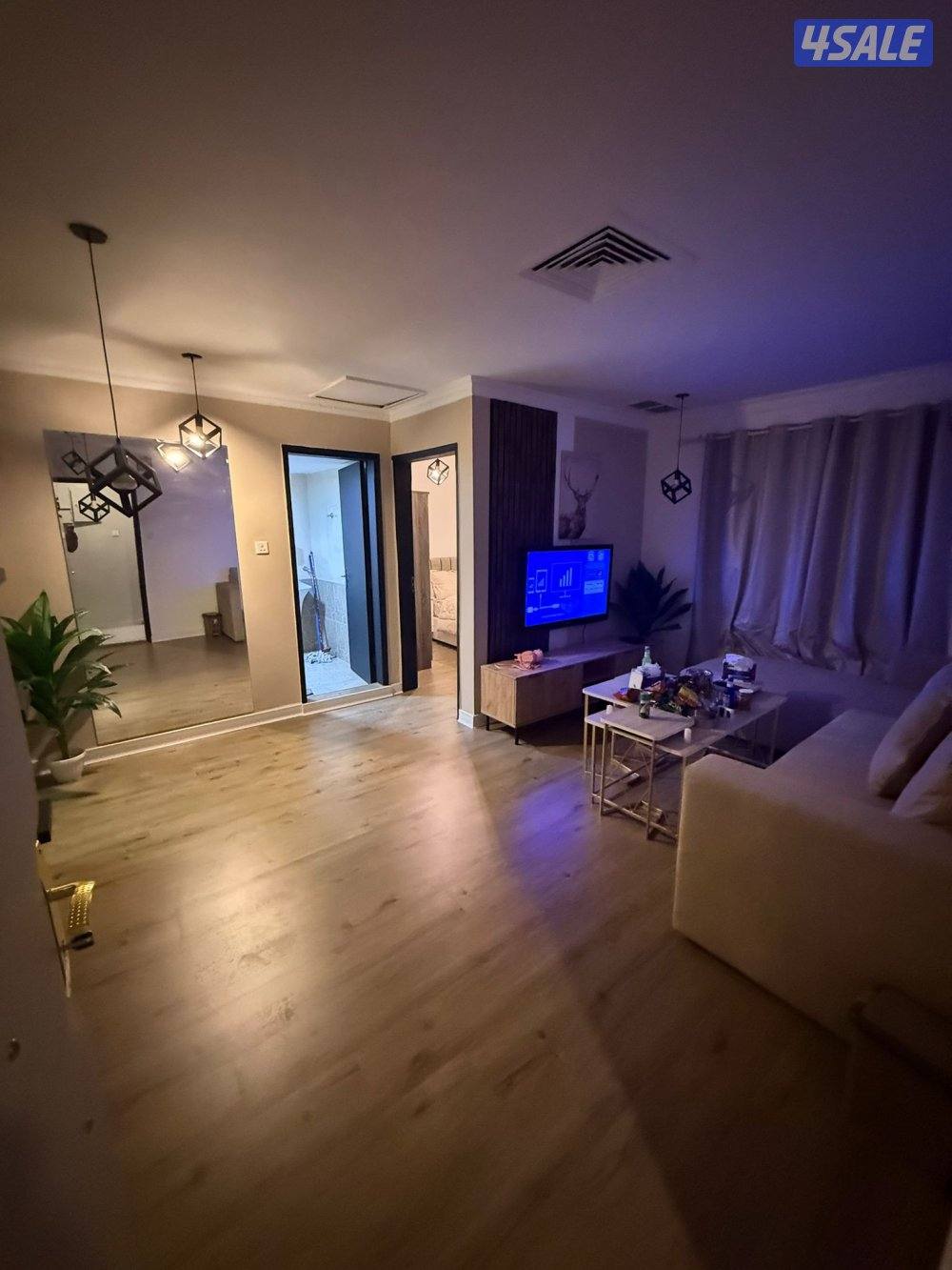 يوجد لدينا شقق الايجار خلو وفاضي الاستلام فواري2