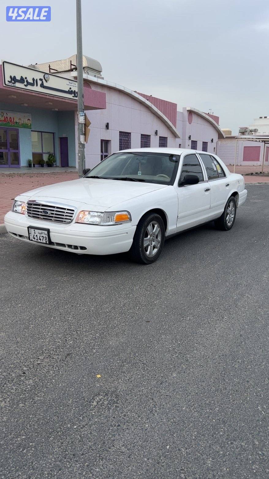 فورد فكتوريا 20101