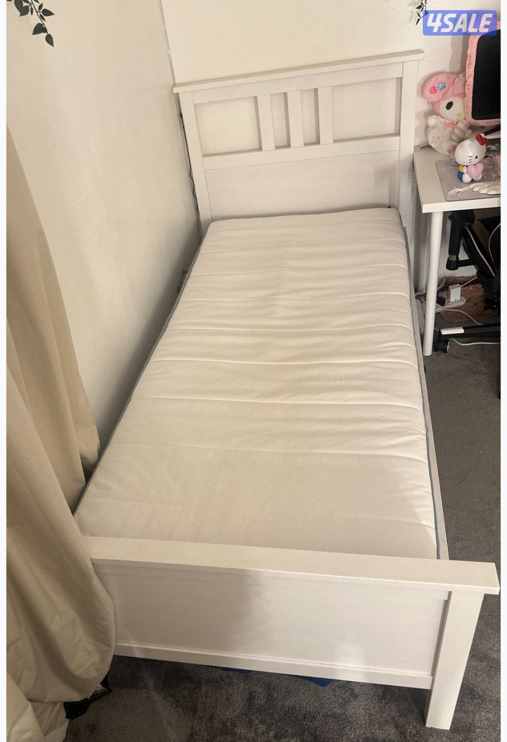 Single Bed with mattress  سرير ايكيا مع مرتبة2