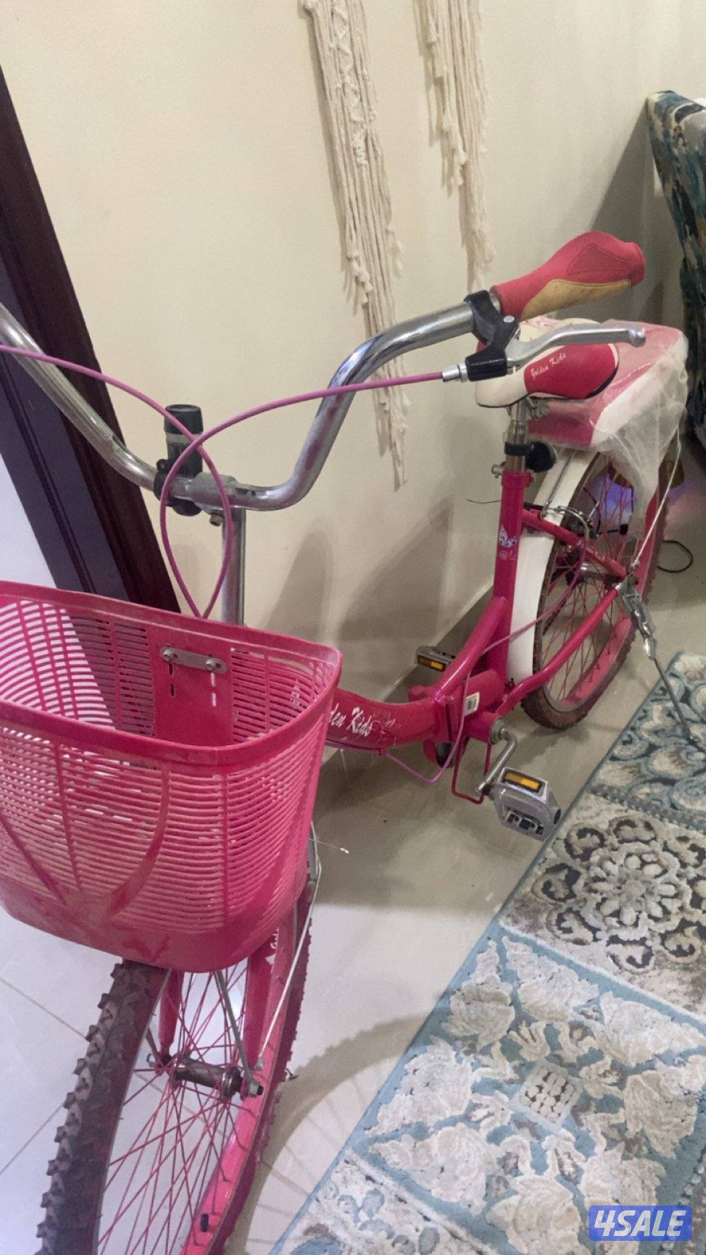 دراجه هوائيه للبيع ، نسائيه ، مقاس 26 سهله التنقل0